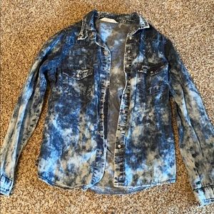 Acid wash button up